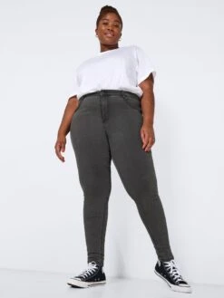 Noisy May CURVE NMCALLIE SKINNY FIT JEANS